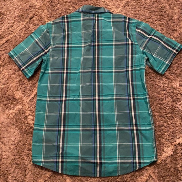 Boys button up shirt. - Picture 4 of 4